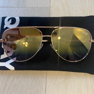 Quay High Key Sunglasses Extra Large- rose gold frame/ gold lavender lens
